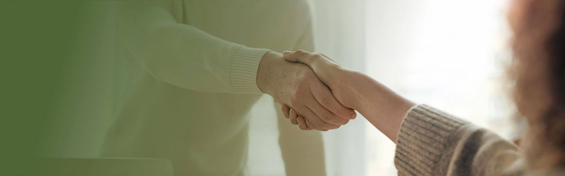 cinclus pharma header shaking hands