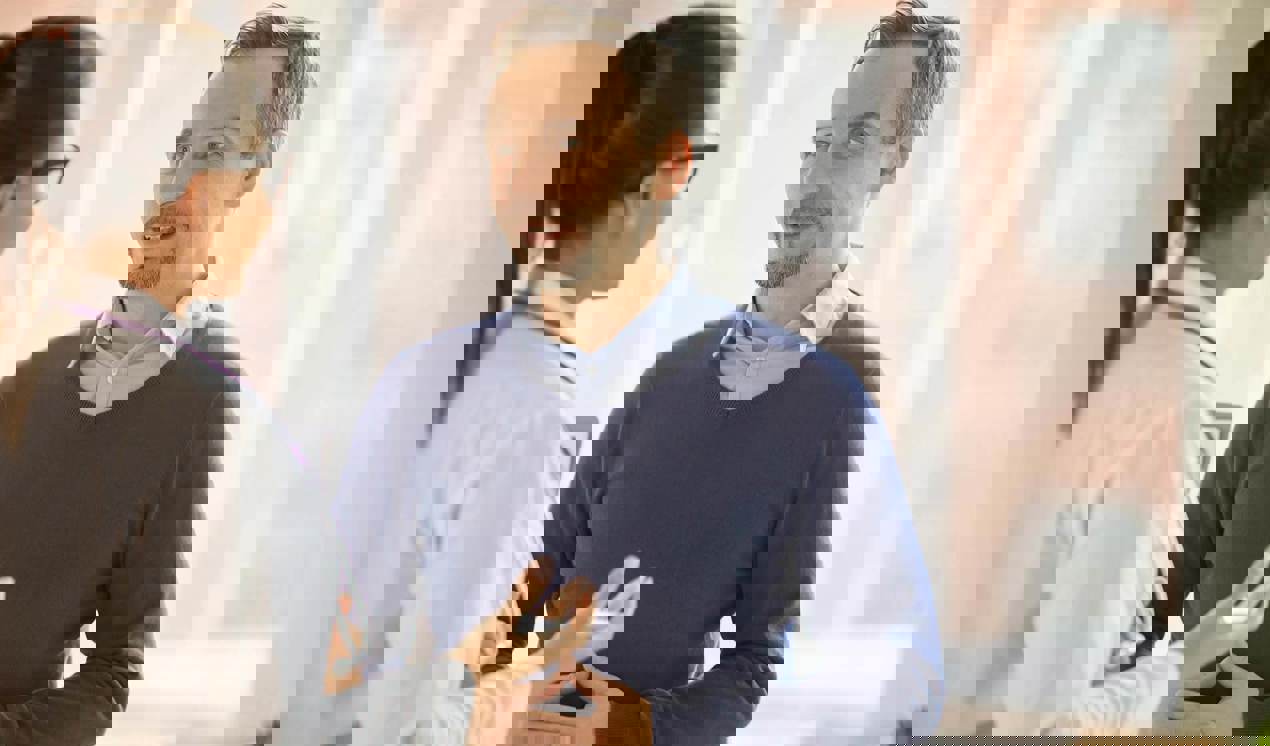 cinclus pharma man smiling while talking to female doctor